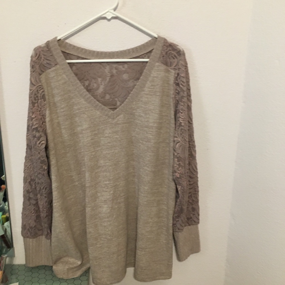 Torrid super soft lace V neck size 2 top